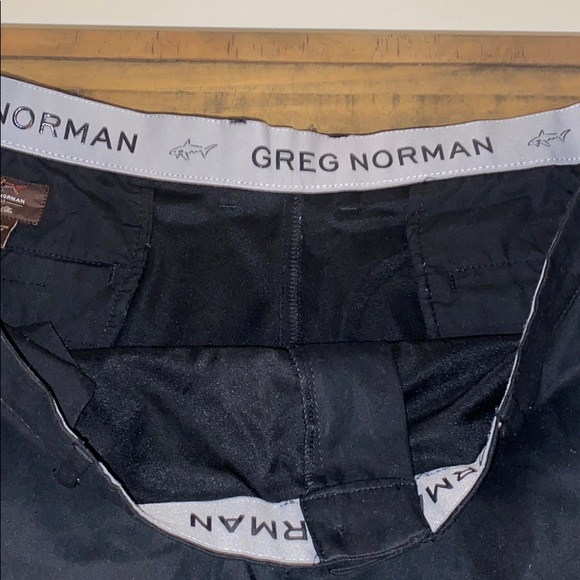 Golfing shorts NWOT - Picture 3 of 4